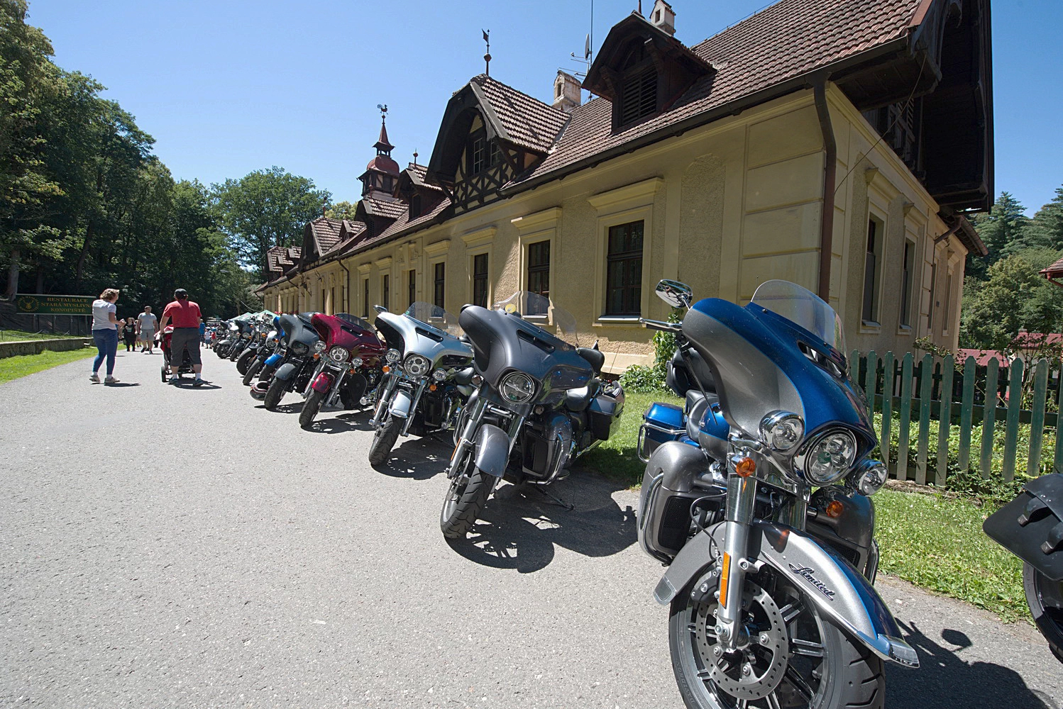 stara myslivna harley davidson 14